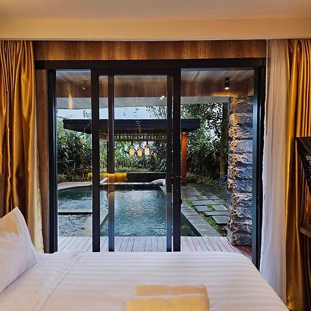 Villa 4-Br Klub Bunga No 4 Batu Malang Esterno foto