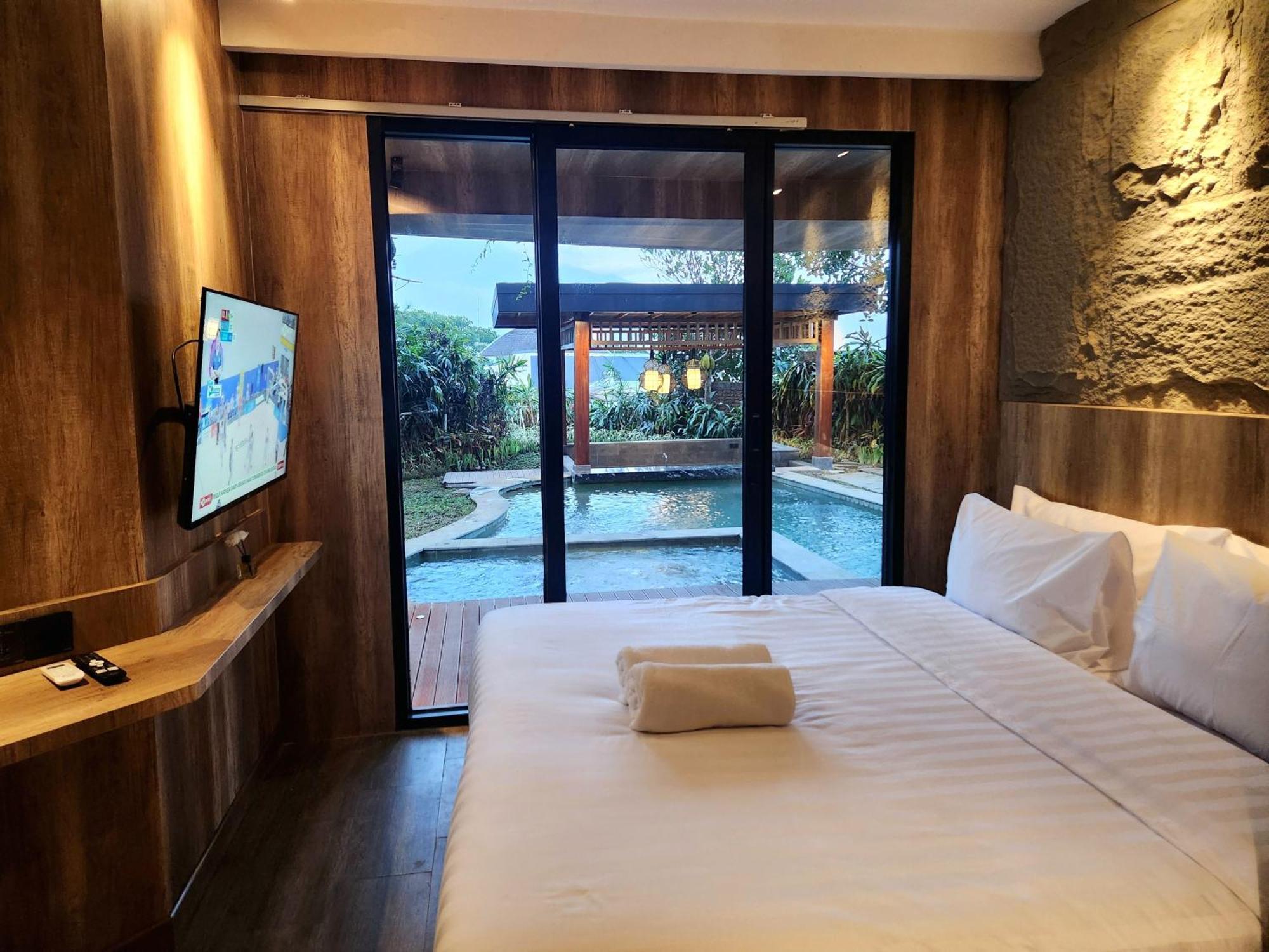 Villa 4-Br Klub Bunga No 4 Batu Malang Esterno foto